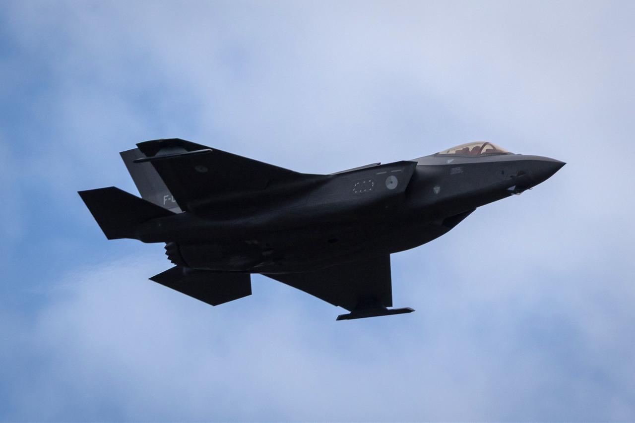 A US Army F-35 strike fighter flies during military exercises of Poland and NATO allied countries in Orzysz, northwestern Poland, Sept. 17, 2025. (AFP Photo)