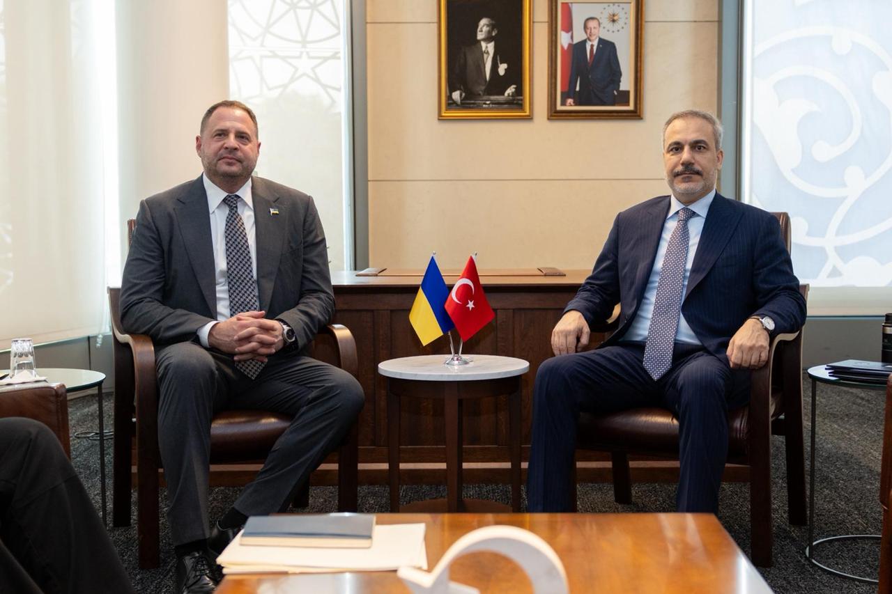 Foreign Minister Hakan Fidan (R) meets with Head of the Office of the President of Ukraine, Andriy Yermak (L) at Turkevi during the 80th United Nations General Assembly (UNGA) in New York, United States, on Sep. 24, 2025. (AA Photo)