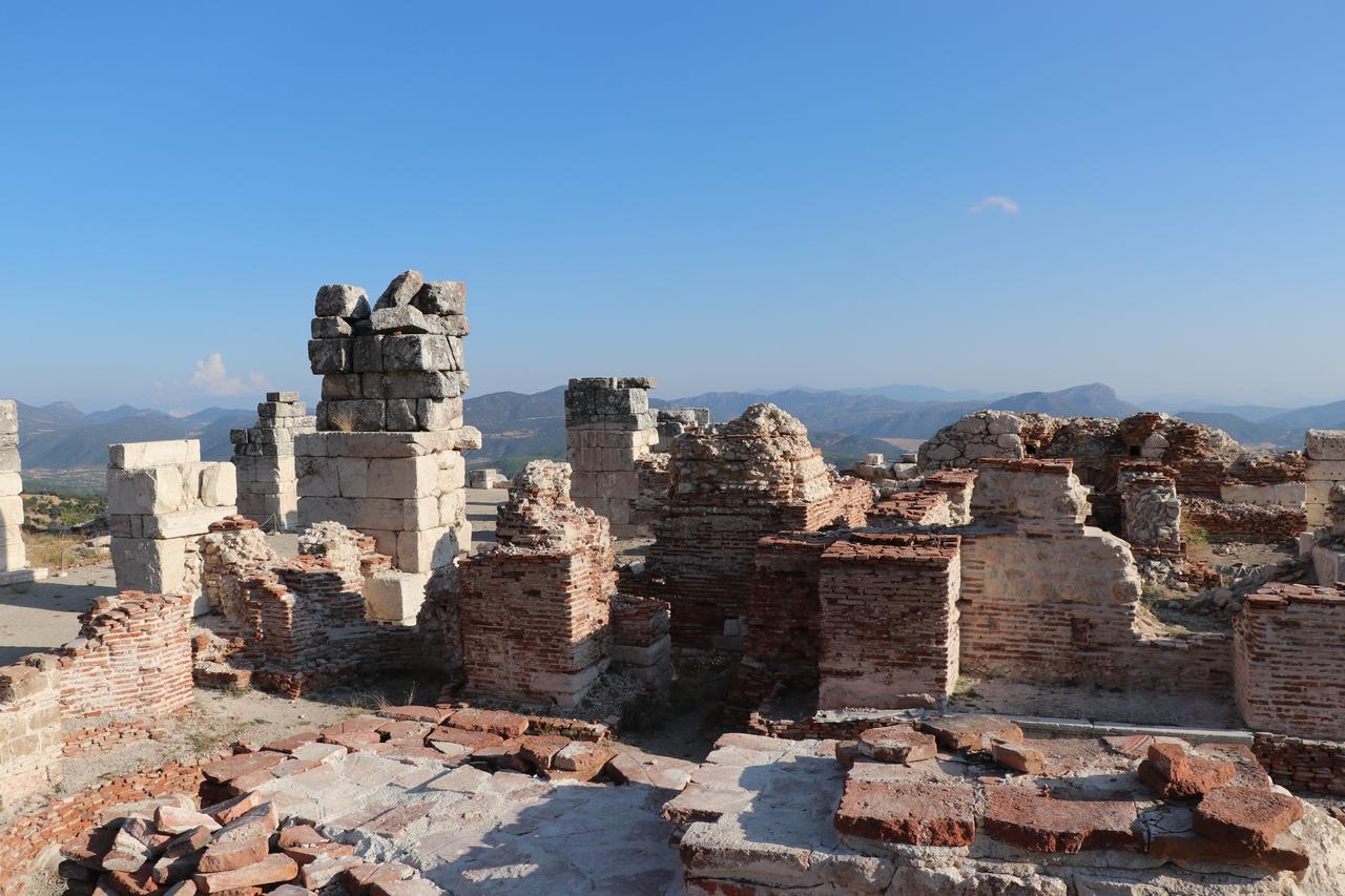 The remains of the Roman bath complex in the ancient city of Sagalassos, Burdur, Türkiye, Sept. 19, 2025. (AA Photo)