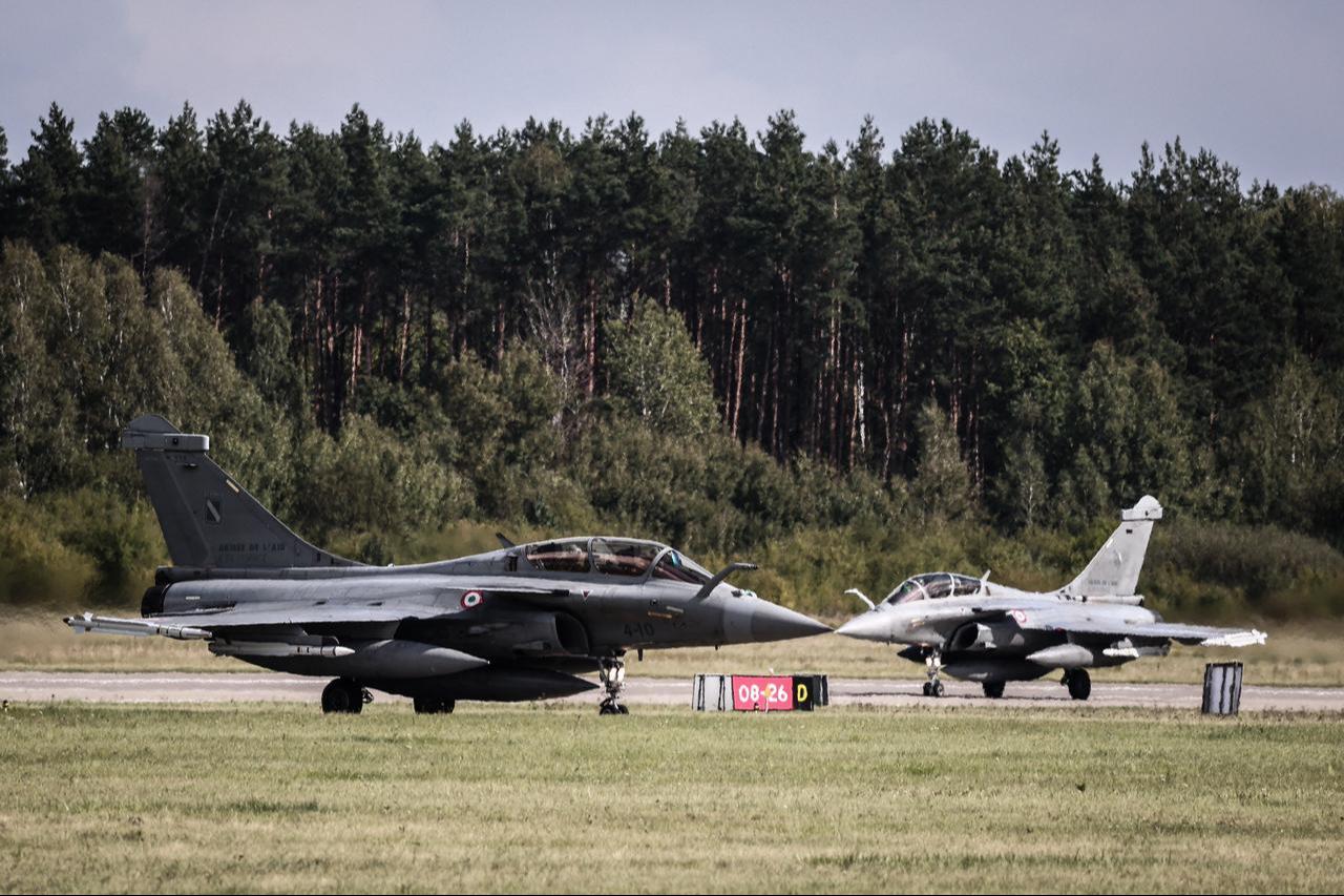 A French Rafale fighter jet is seen after landing following a joint mission with Polish F-16s at an air base in Minsk Mazowiecki on September 17, 2025. (AFP Photo)