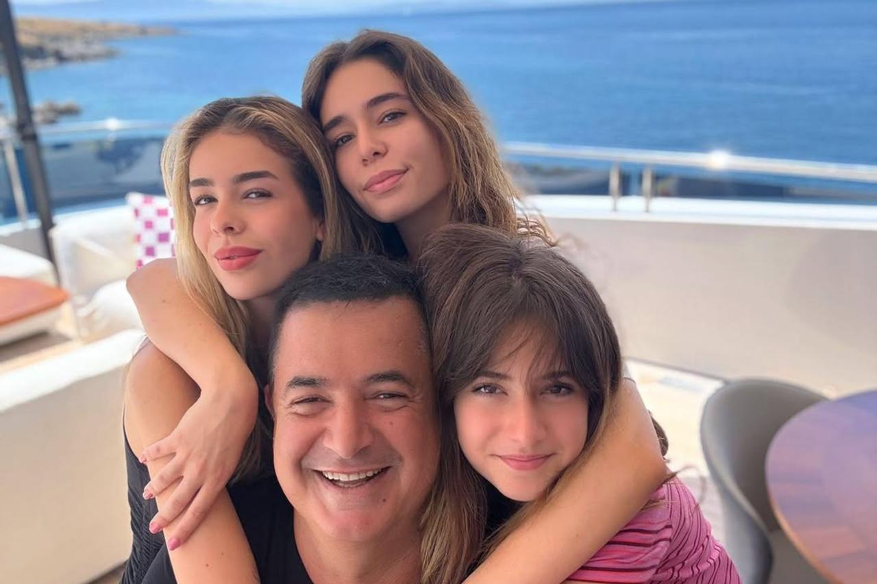 Acun Ilicali enjoys time with his daughters during a summer outing, June 28, 2025. (Photo via Instagram/@acunilicali)