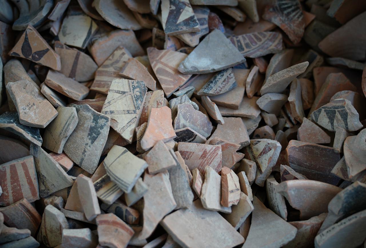 Pottery fragments unearthed during archaeological excavations at the Smyrna Hoyuk site in Izmir, Türkiye, Sept. 15, 2025. (AA Photo)