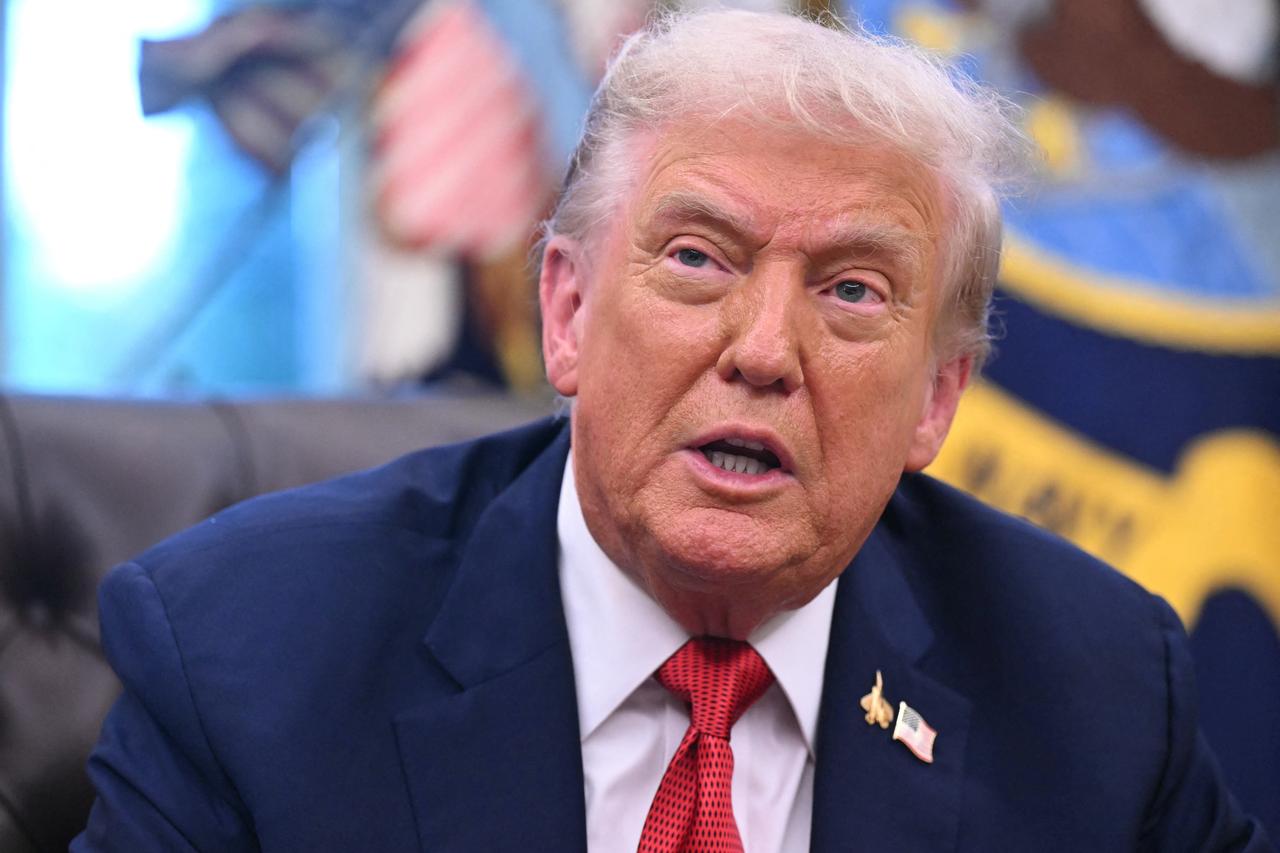 US President Donald Trump speaks to the press after signing an executive order on Tiktok in the Oval Office of the White House in Washington, DC, September 25, 2025. (AFP Photo)