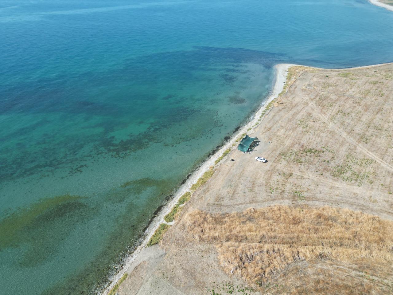 Tekirdag, Türkiye'deki Heraion-Teikhos'taki kıyı şeridi kazı alanının hava görünümü, 27 Eylül 2025. (AA fotoğrafı)