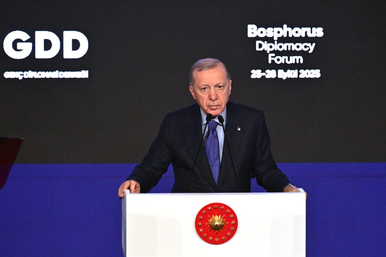 President Recep Tayyip Erdogan gives a speech during the Bosphorus Diplomacy Forum in Istanbul, Türkiye, Sept. 27, 2025. (AA Photo)