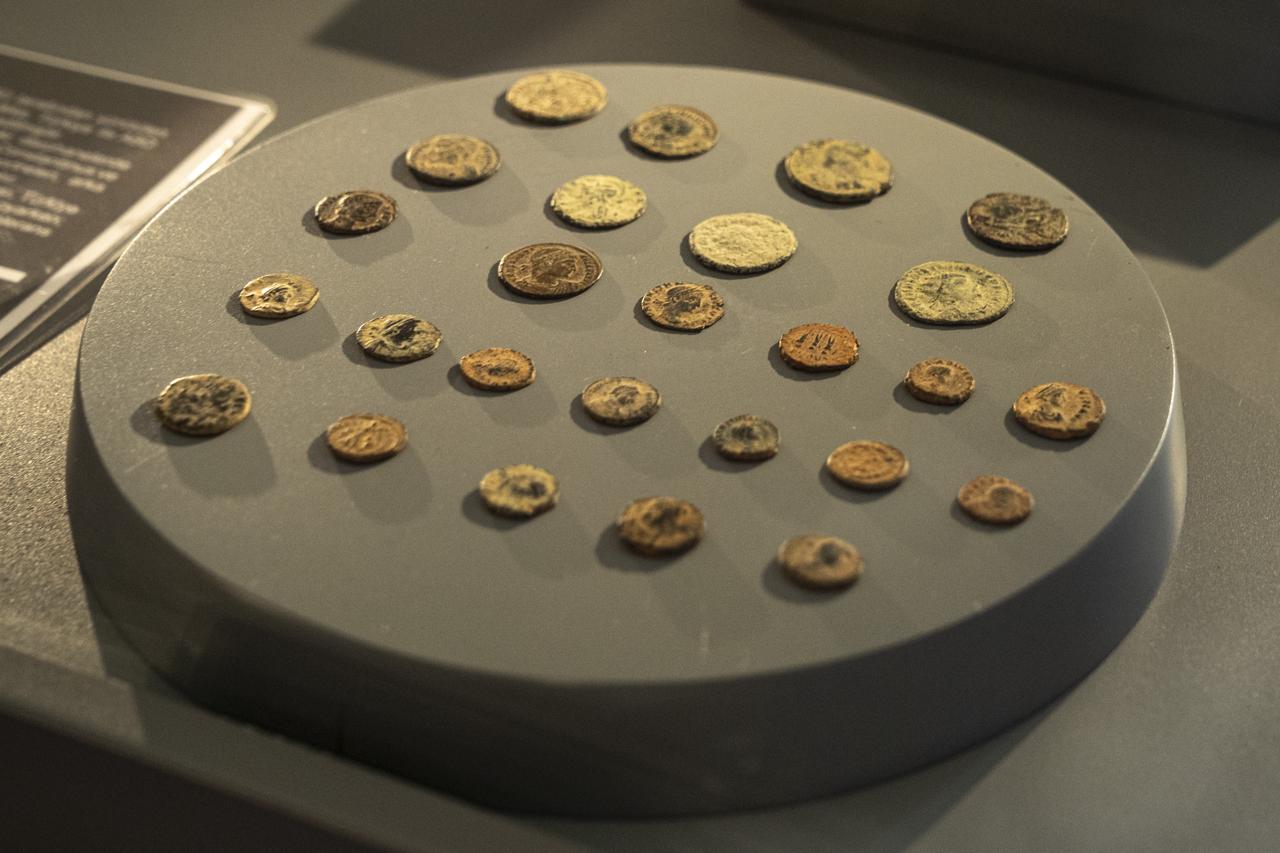 With the cooperation of the Ministry of Culture and Tourism’s General Directorate of Cultural Heritage and Museums and U.S. Homeland Security Investigations (HSI), 83 Roman-era coins originating from Türkiye are returned from the United States to Türkiye in a handover ceremony at the Ankara Republic Museum, accessed on Sept. 28, 2025. (AA Photo)