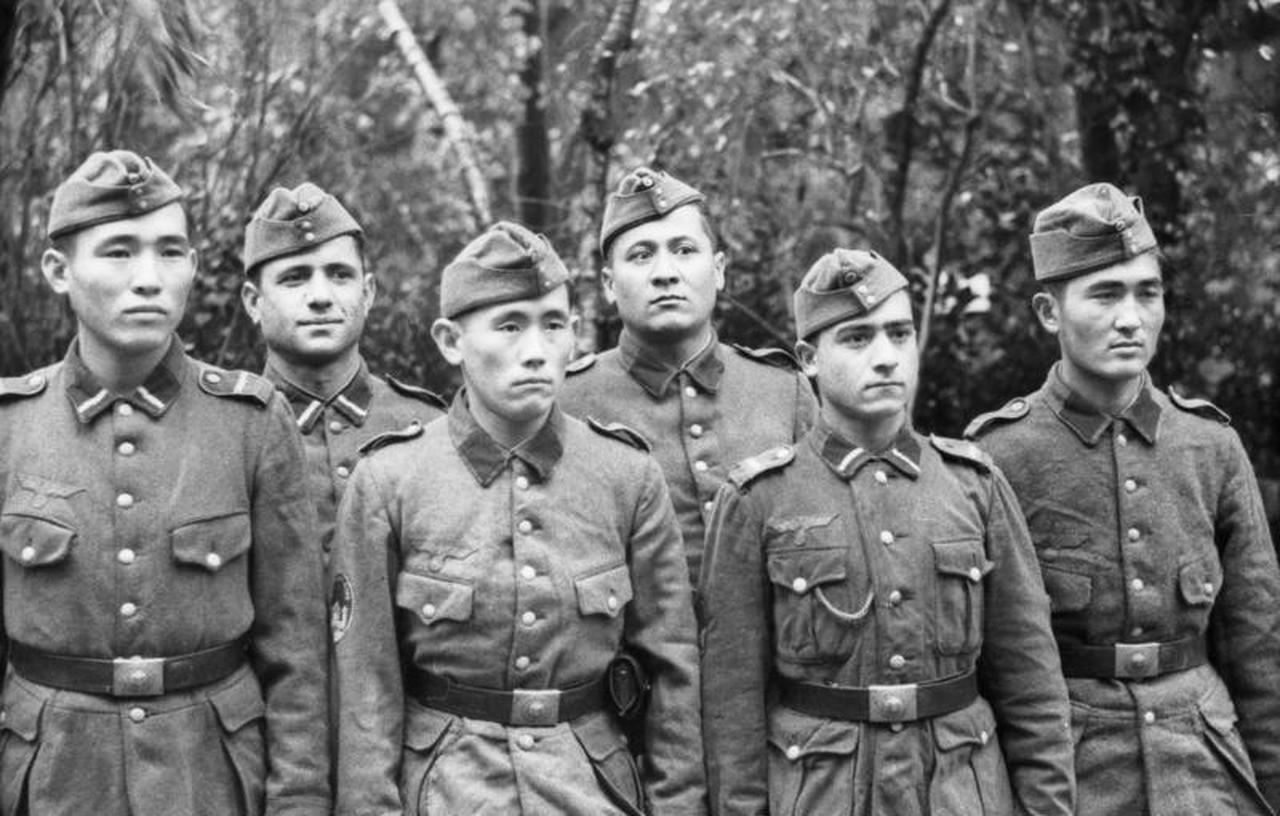 Turkmen volunteers serving in the German Wehrmacht, Thionville, northern France, 1943. (Photo by Karl Müller/German Federal Archives)
