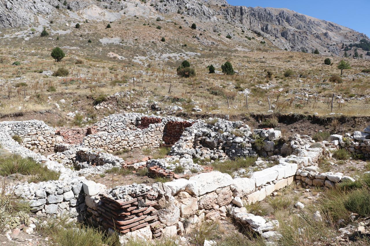 Excavated remains of a Roman-era building at Sagalassos, Burdur, Türkiye, Sept. 28, 2025. (AA Photo)