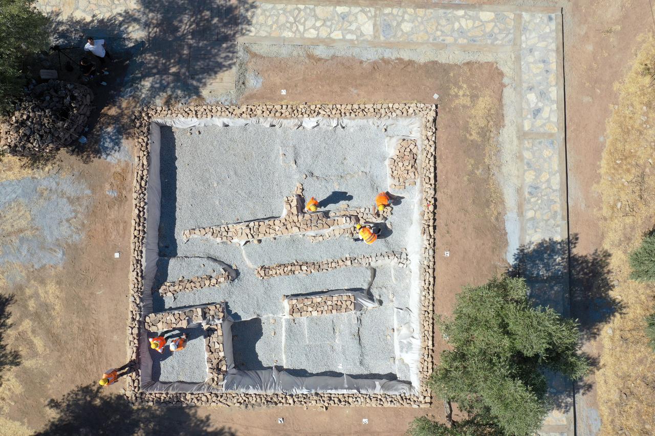 Wealthy landowners’ Roman villas unearthed in Türkiye's Tralleis Image