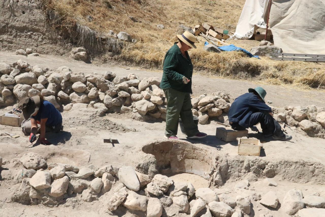 UNESCO World Heritage Site Arslantepe Mound in Malatya, Türkiye, has revealed a 3,000-year-old oven dating to the Late Hittite period during ongoing excavations, Sept. 3, 2025. (AA Photo)