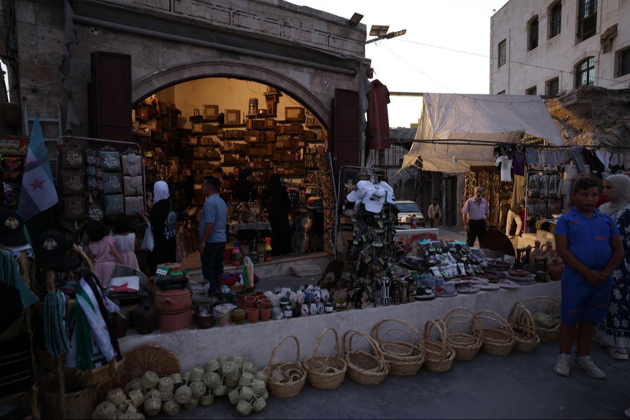 People are shopping as citizens continue the process of returning to normal, trying to rebuild their daily life in Aleppo, Syria, September 2, 2025. (AA Photo)