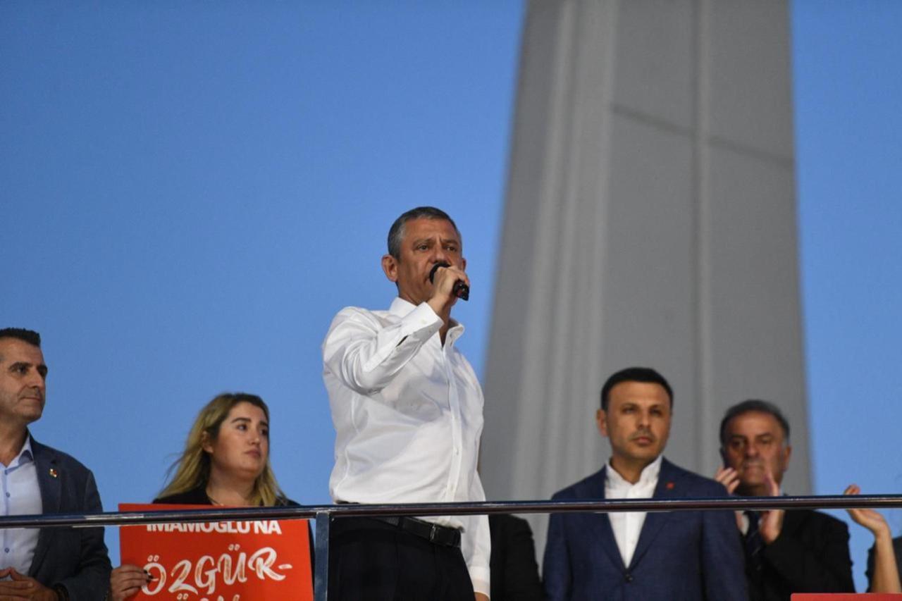 CHP leader Ozgur Ozel is delivering a speech at a rally in Bakirkoy, Istanbul, with Istanbul Provincial Chair Ozgur Celik at his left, July 23, 2025. (Photo via X/@ozgurcelikchp)