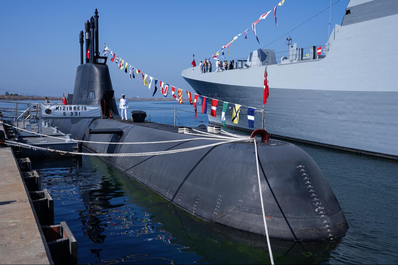 People visit TCG Hizirreis (S-331) at the Teknofest Blue Homeland at Istanbul Shipyard Command in Istanbul, Türkiye, August 29, 2025. (AA Photo)