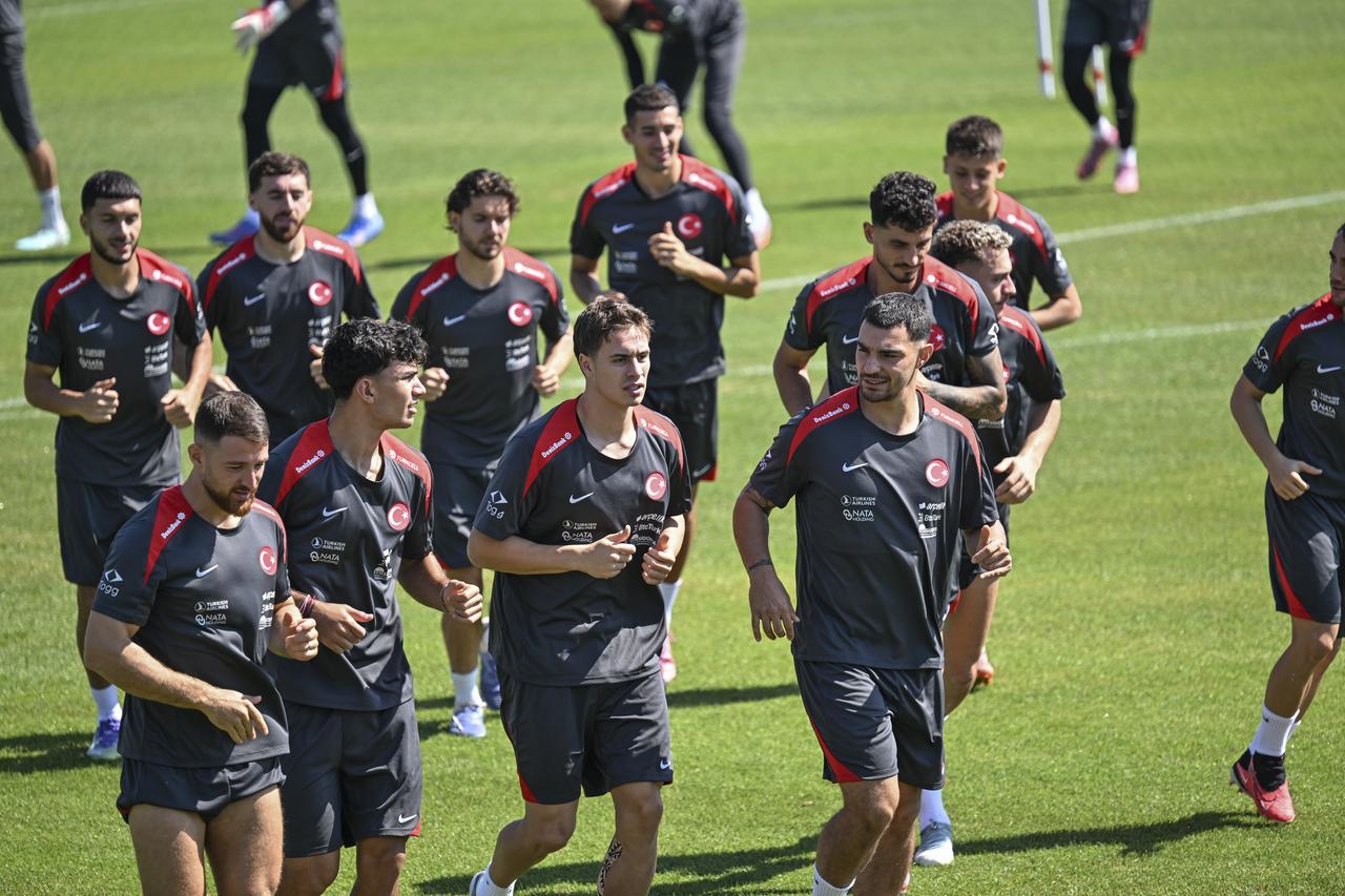 Kenan Yildiz of Turkiye’s National Football Team train at the Turkish Football Federation’s Hasan Dogan Training Center in Riva, Istanbul, ahead of their 2026 FIFA World Cup European Qualifiers Group E match against Georgia, Sep. 3, 2025. (AA Photo)