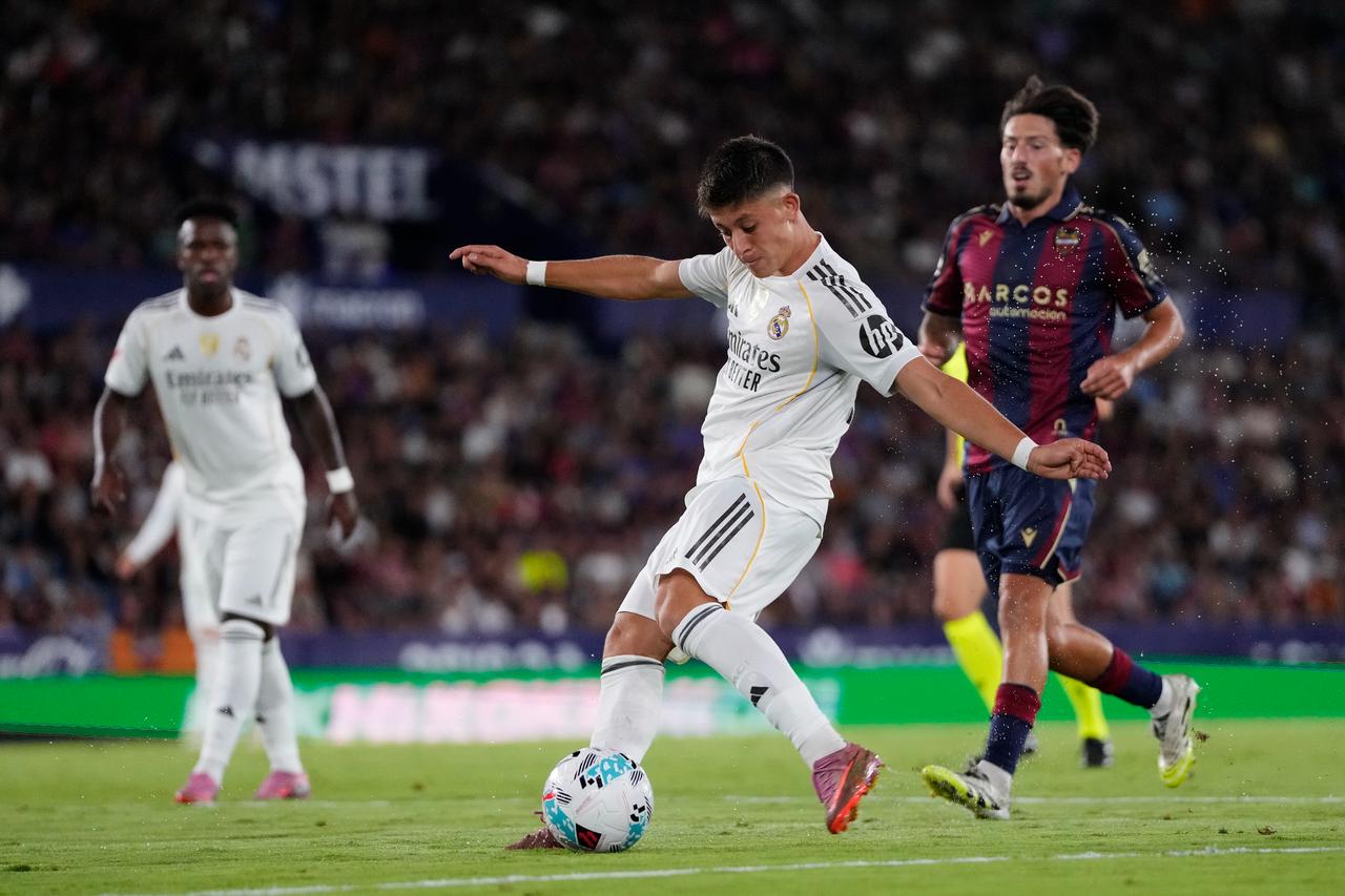 Arda Guler named LaLiga's best under-23 player for September - Türkiye Today