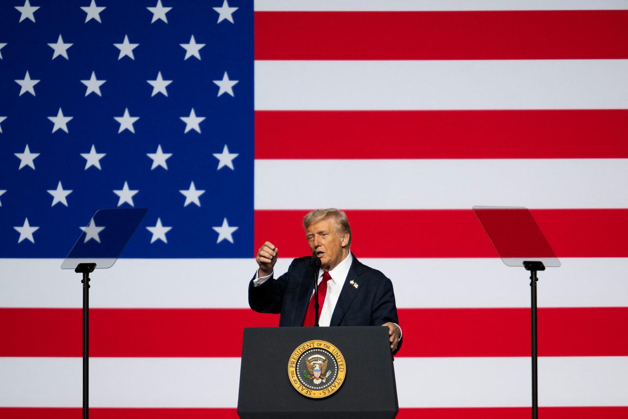 US President Donald Trump addresses senior military officers gathered at Marine Corps Base Quantico in Quantico, Virginia, Sept. 30, 2025. (AFP Photo)