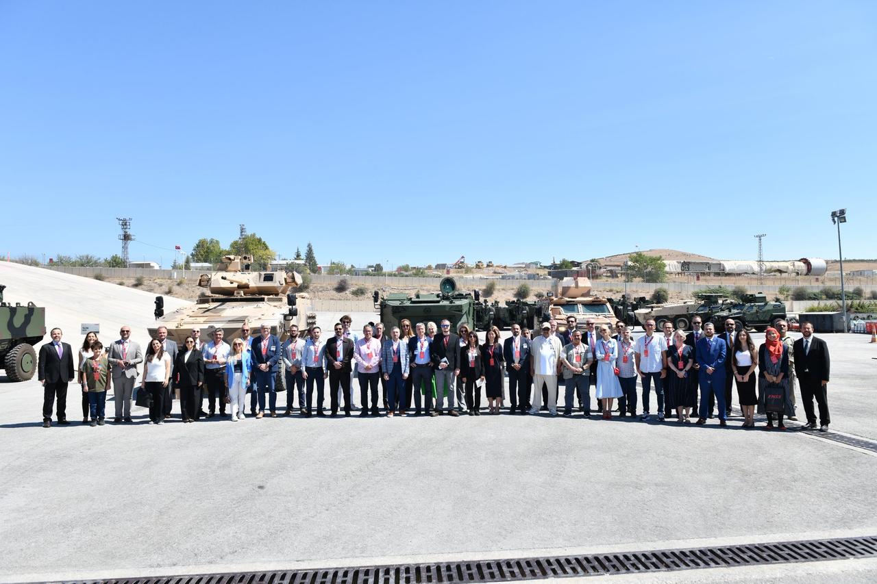 A delegation from Spain tours FNSS' facilities. (Photo via X/@RODRIGORRC72)