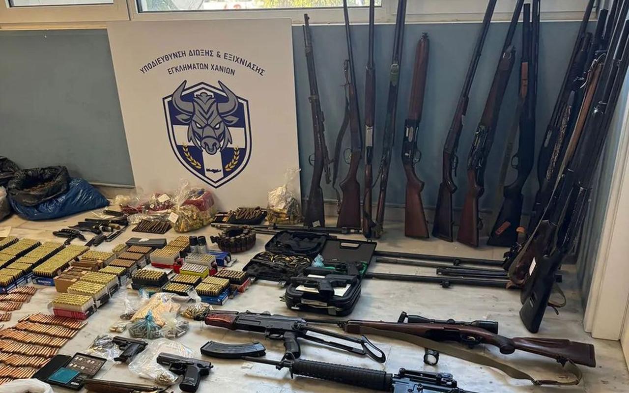 Weapons and ammunition seized by police in Chania during the investigation into the Cretan mafia, Greece, September 3, 2025. (Photo via Greek Police)