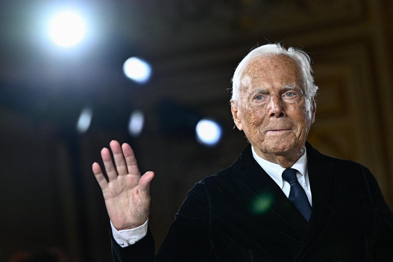 Italian designer Giorgio Armani acknowledges the applause at the end of his presentation for Armani Prive, Paris, France, January 28, 2025. (AFP Photo)