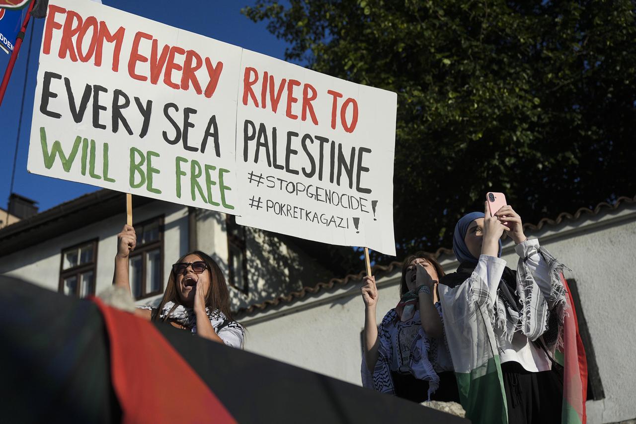 Bosnians float show solidarity with Global Sumud Flotilla that set sail to break the Israeli blockade on Gaza, in Sarajevo, Bosnia and Herzegovina, September 04, 2025. (AA Photo)