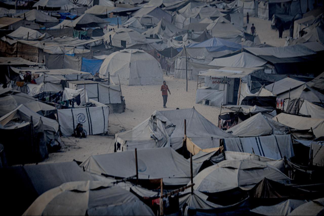 A view of daily life as Palestinians, deprived of basic necessities such as shelter, food, and clean water, struggle to survive in harsh living conditions in Gaza City, Gaza on August 11, 2025. (AA Photo)
