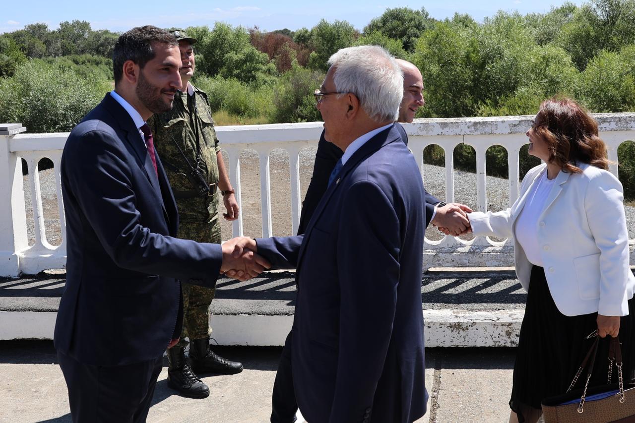 Special Envoys to the Normalization Process between Türkiye and Armenia, Ambassador Serdar Kilic (R) and Deputy Speaker of the Armenian National Assembly Ruben Rubinyan (L) hold their 5th meeting at the Margara-Alijan border crossing, July 30, 2024. (AA Photo)