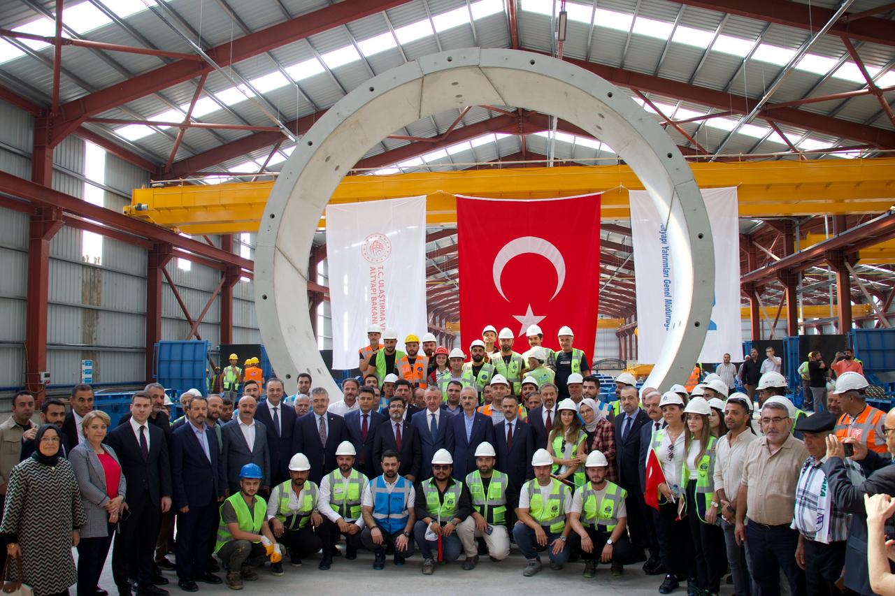 The groundbreaking ceremony for the Korfezray Metro Line takes place with Minister of Transportation and Infrastructure Abdulkadir Uraloglu later visiting the segment factory at the construction site in Kocaeli, Türkiye, on Sept. 6, 2025. (AA Photo)