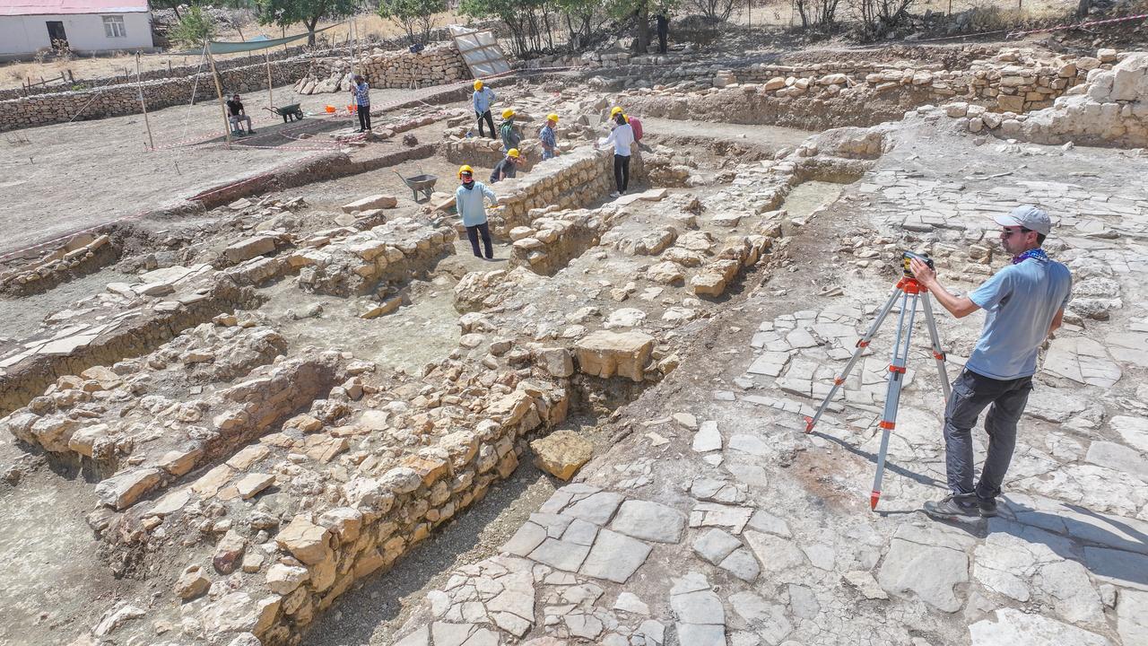 A view from the archaeological excavations in Kulp district of Diyarbakir, Türkiye, Sept. 8, 2025. (AA Photo)