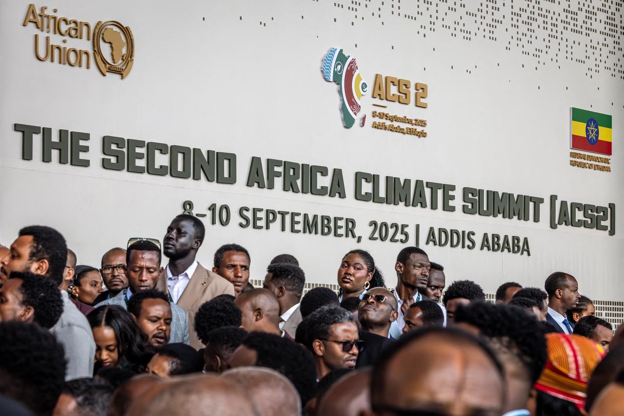 Delegates queue to enter the plenary hall for the opening of the High-Level Leaders Summit at the Second Africa Climate Summit (ACS2) in Addis Ababa, Sept. 8, 2025. (AFP Photo)