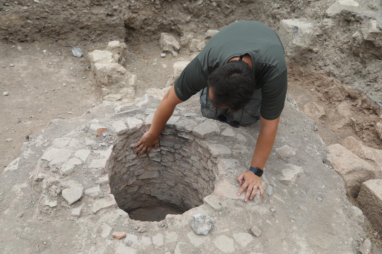 A view of the structures uncovered during the archaeological excavations launched last year at Asarkale in Bafra district of Samsun, Türkiye, Sept. 7, 2025. (AA Photo)