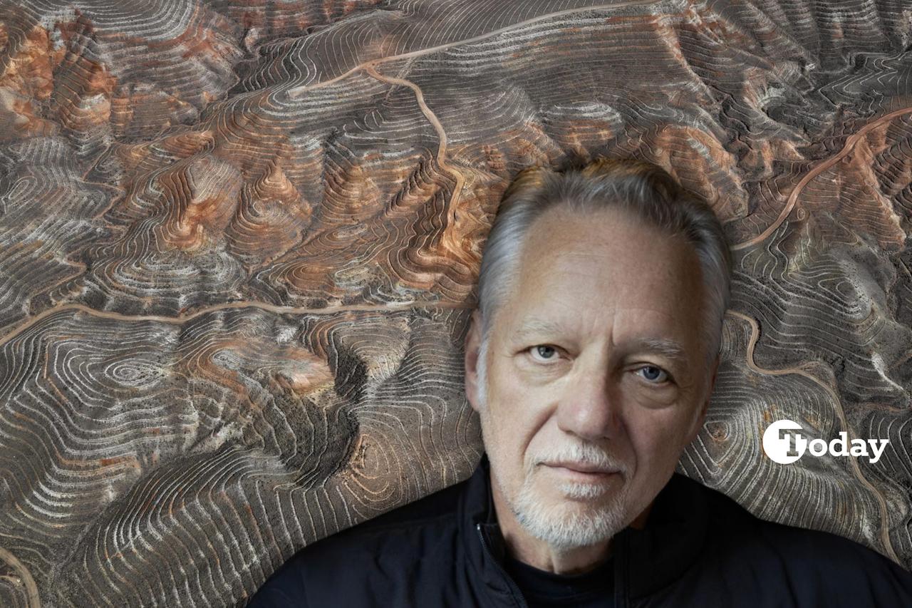 Edward Burtynsky and Alkan Avcioglu merge AI and photography in 'Hypertopographics'