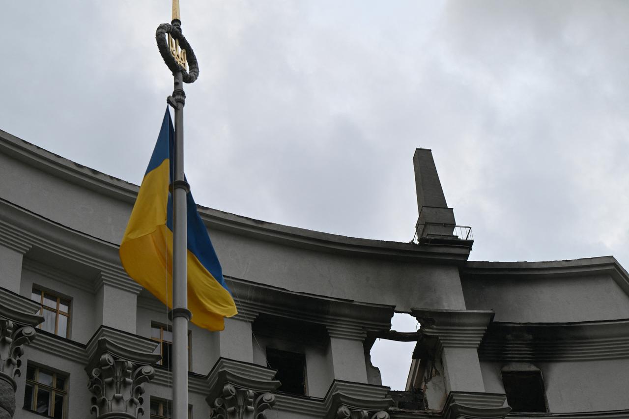 Ukraine seeks stronger guarantees from US, Europe as Russia launches record barrage Image