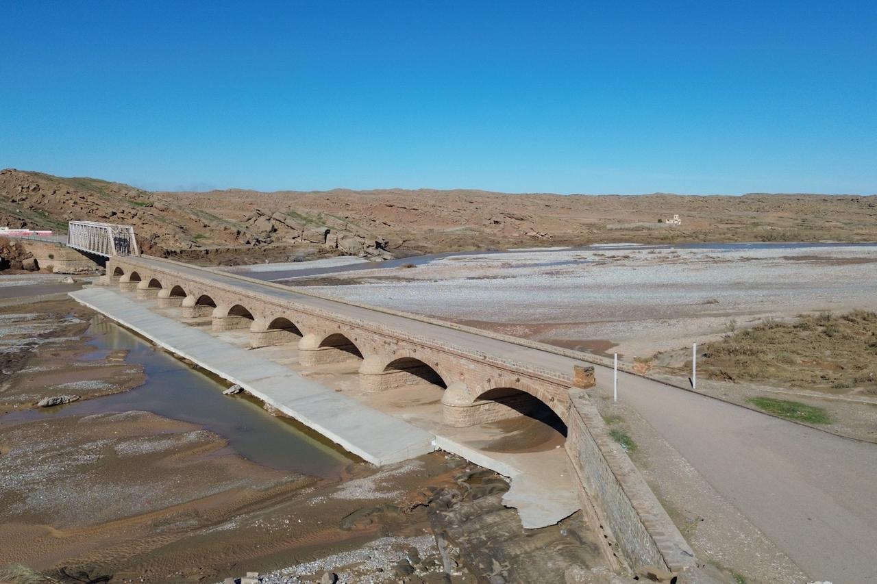 Historic Ottoman bridge in Iraq remains unharmed amid regional flooding