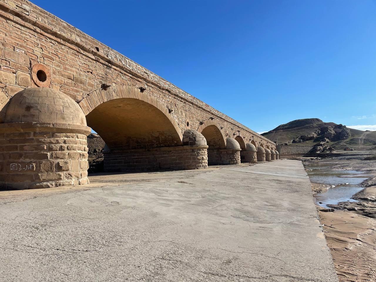 It has also remained undamaged during the floods caused by intermittent heavy rainfall across Iraq since December 9, defiantly standing the test of time. Kirkuk, Iraq, December 31, 2025. (AA Photo)