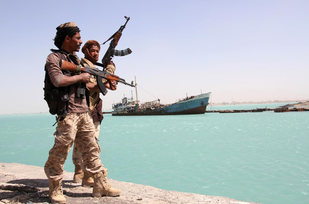 Yemeni National Army soldiers patroling at Mokha port. (AFP Photo)