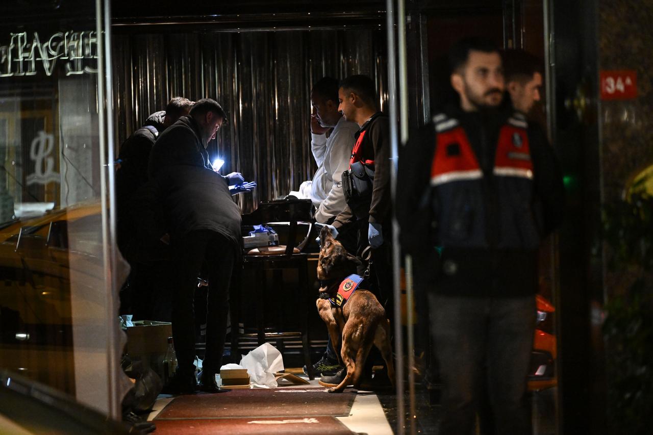 Turkish police officers during a hotel's search in Istanbul's Besiktas district was again as part of a drug operation. (AA Photo)