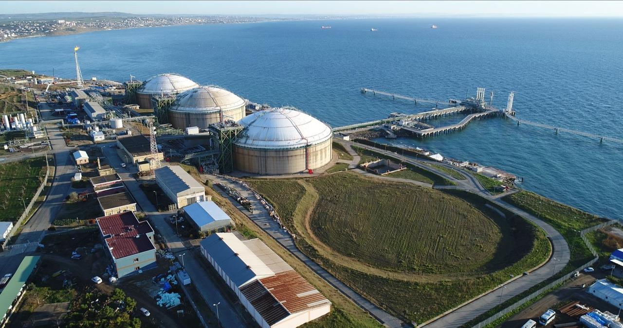 Aerial view of Türkiye’s Marmara Ereglisi LNG Terminal in Tekirdag, Türkiye. (Photo via BOTAS)