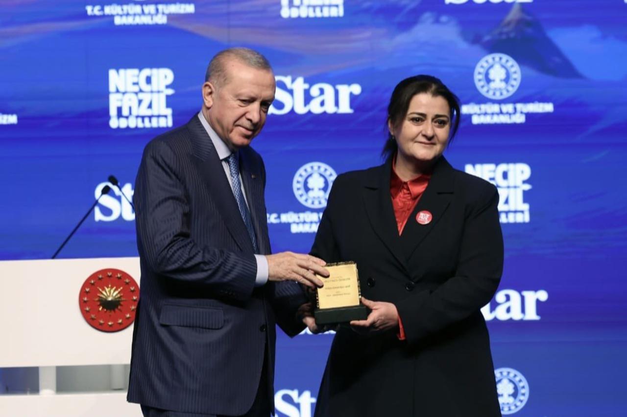 Who is Peren Birsaygili Mut, Turkish writer praised by Syria’s culture minister?
