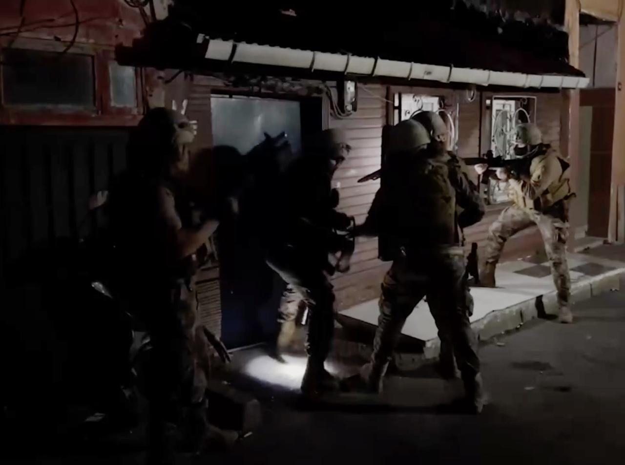 Turkish police operation against drug dealers in Istanbul, Türkiye, November 3, 2025. (AA Photo)