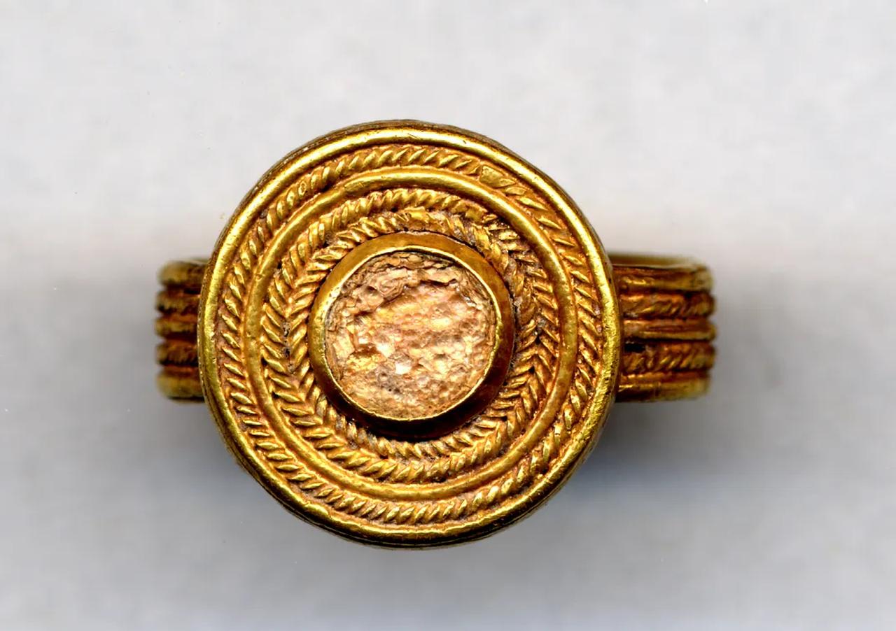 A late Bronze Age finger ring similar to some of the missing objects. (Photo via British Museum)