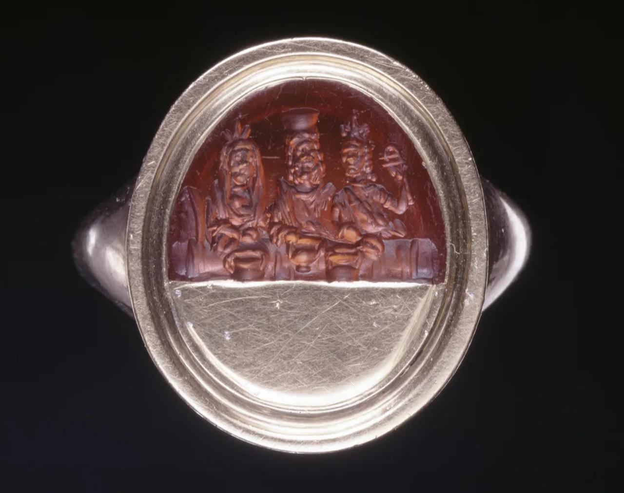 The upper part of a Roman sard gem similar to some of the missing objects. (Photo via British Museum)