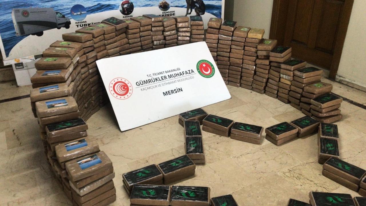 Seized cocaine stacked on display, in Mersin, Türkiye, June 23, 2021. (AA Photo)