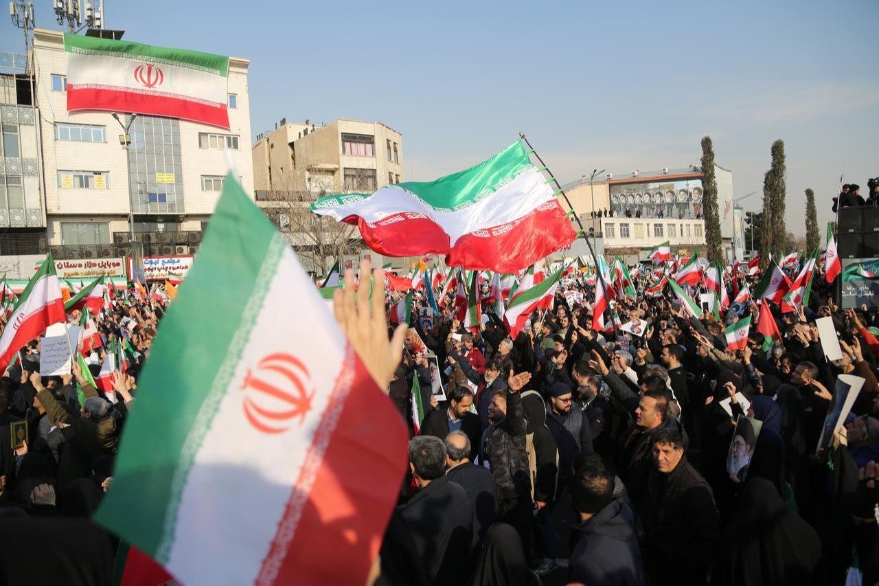 People gather at Enghelab Square after a government call to rally against recent protests across the country, chanting anti-U.S. and anti-Israel slogans, in Tehran, Iran, Jan. 12, 2026. (AA Photo)