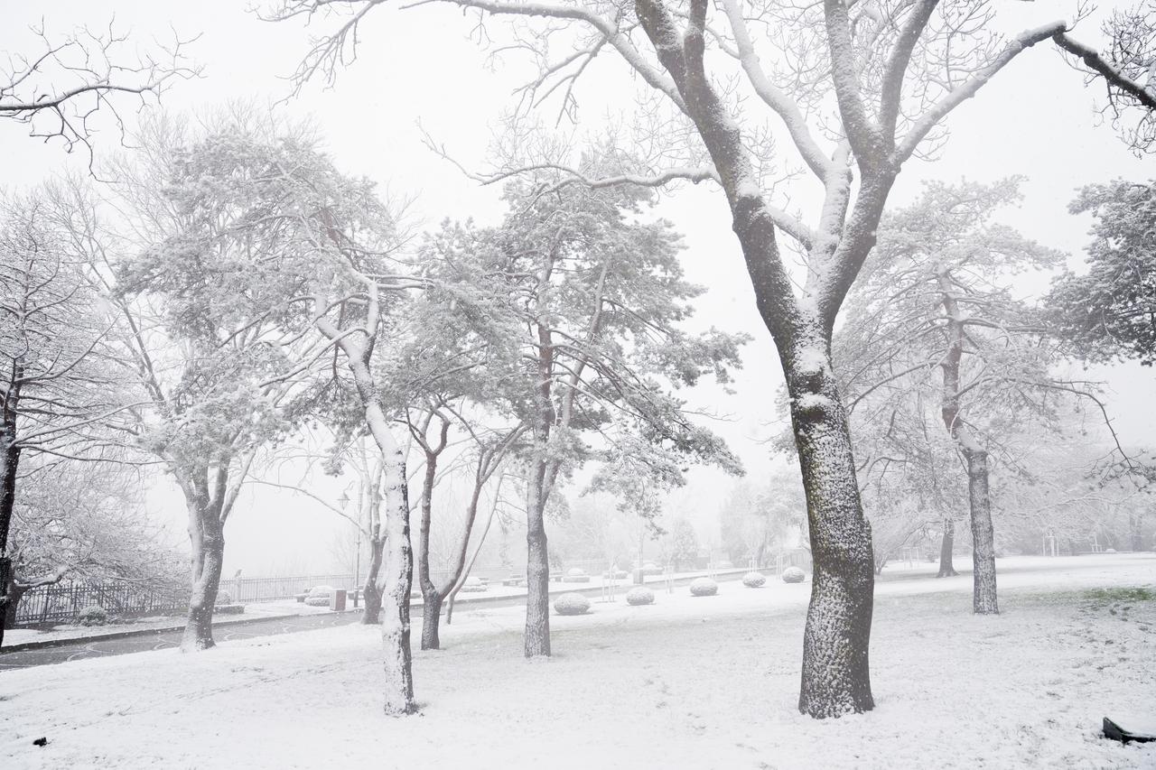 Authorities warn two days of heavy snowfall expected in Istanbul