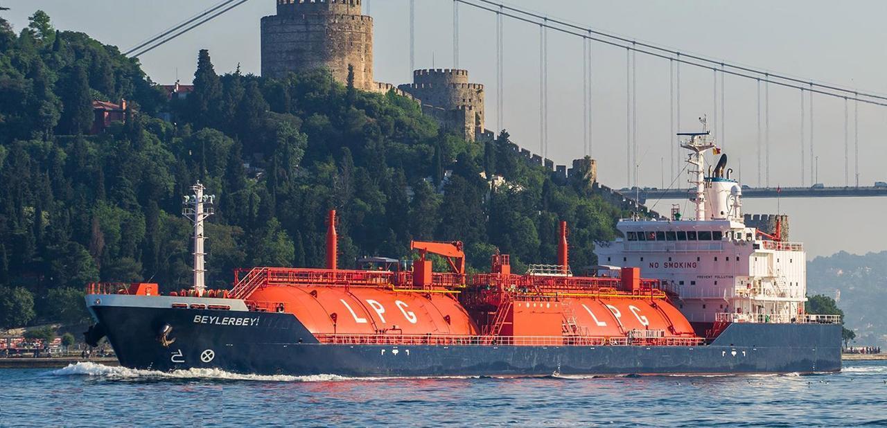 LPG tanker "Beylerbeyi," part of Aygaz’s marine fleet, sails through the Bosphorus in Istanbul, Türkiye. (Phoot via kurumsal.aygaz.com.tr)