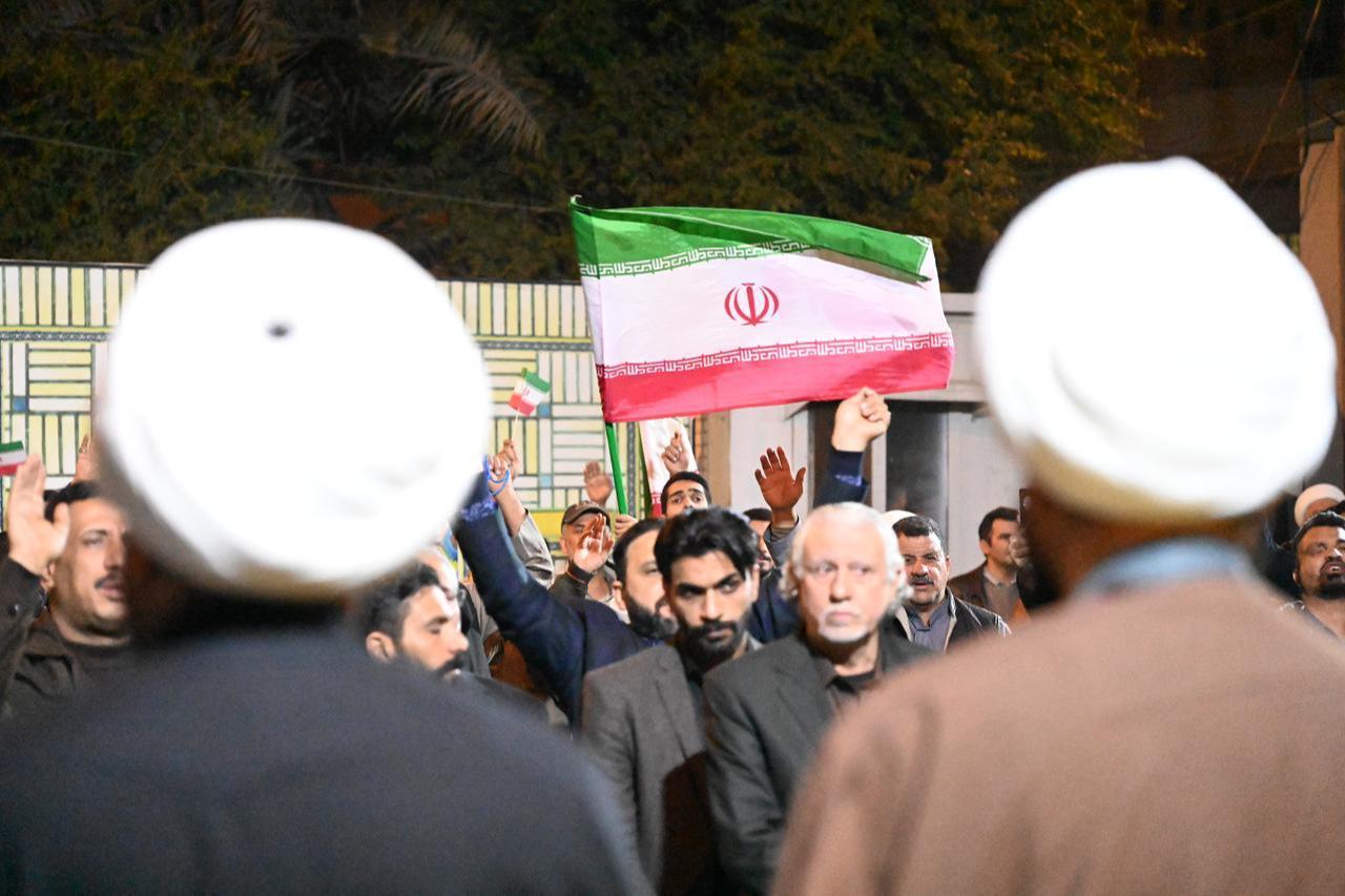 People gather in front of the Iranian Consulate General to protest against the anti-regime demonstrations that have been ongoing across Iran in recent days in Basra, Iraq, Jan. 13, 2026. (AA Photo)