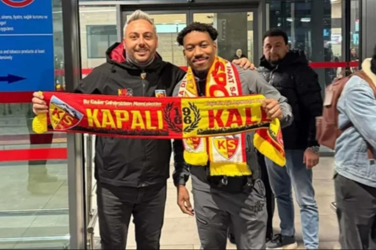 French footballer flees Turkish city after learning of club's registration ban