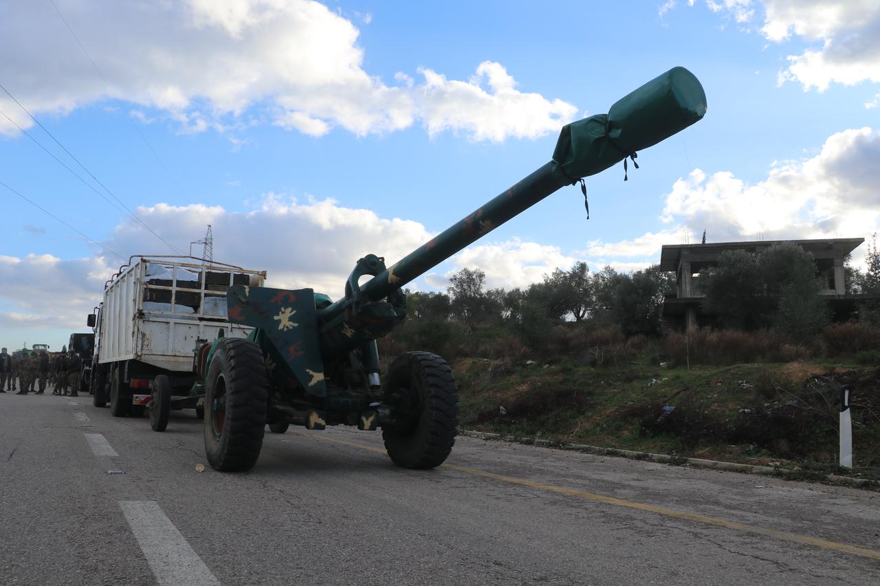 Syrian army launches strikes against YPG/SDF terrorists' positions in Deir Hafer