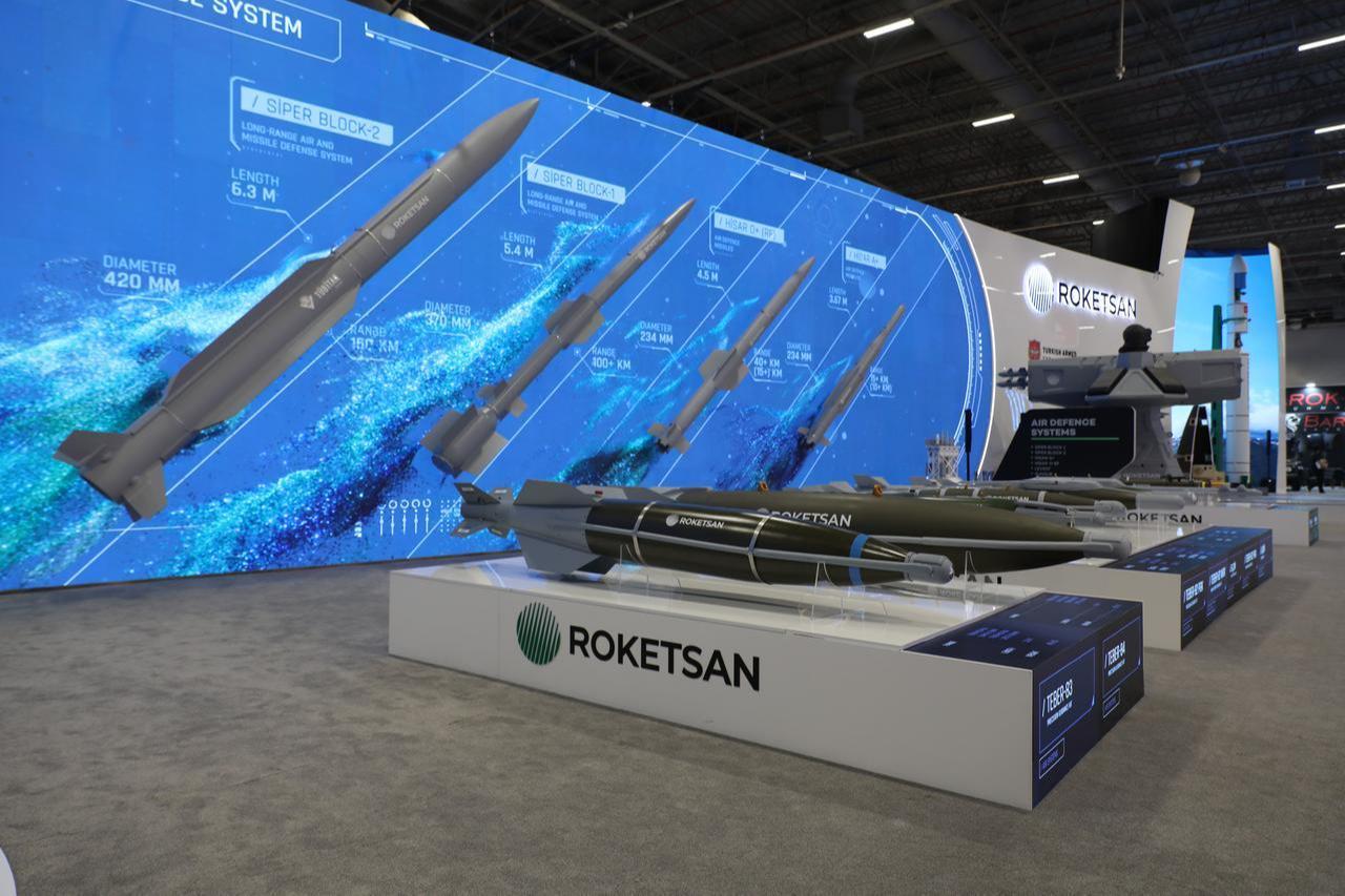 Roketsan's missile showcased at the 17th International Defense Industry Fair (IDEF 2025) in Istanbul, Türkiye, in July 2025. (AA Photo)
