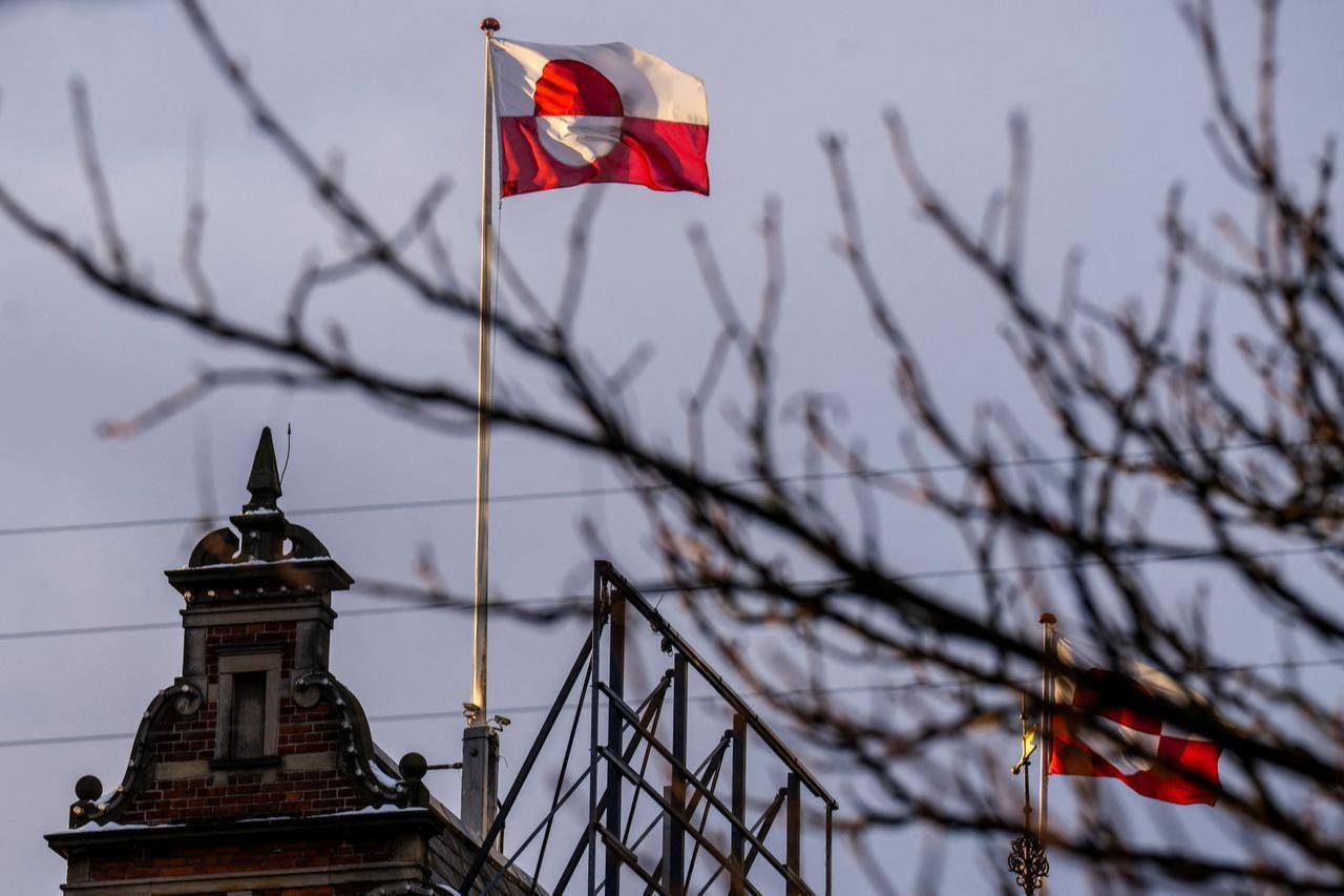 The Greenlandic flag (Erfalasorput) flies on the roof of Tivoli Castle in Copenhagen, Jan. 8, 2026. (AFP Photo)